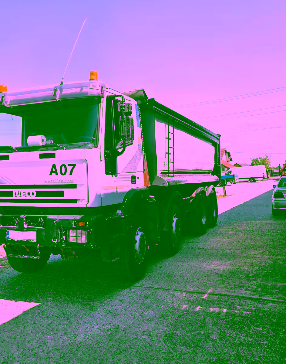 Camion transport moloz Cluj